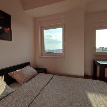 Apartman Ana Apartment โบซานสกา กราดิชกา ภายนอก รูปภาพ
