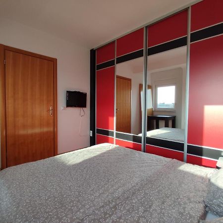 Apartman Ana Apartment โบซานสกา กราดิชกา ภายนอก รูปภาพ