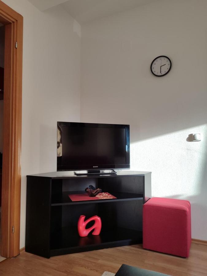 Apartman Ana Apartment โบซานสกา กราดิชกา ภายนอก รูปภาพ